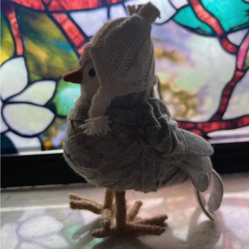 Target Spritz 2014 Bird Winter Wonderland Toboggan Hat Wondershop Feather Friend